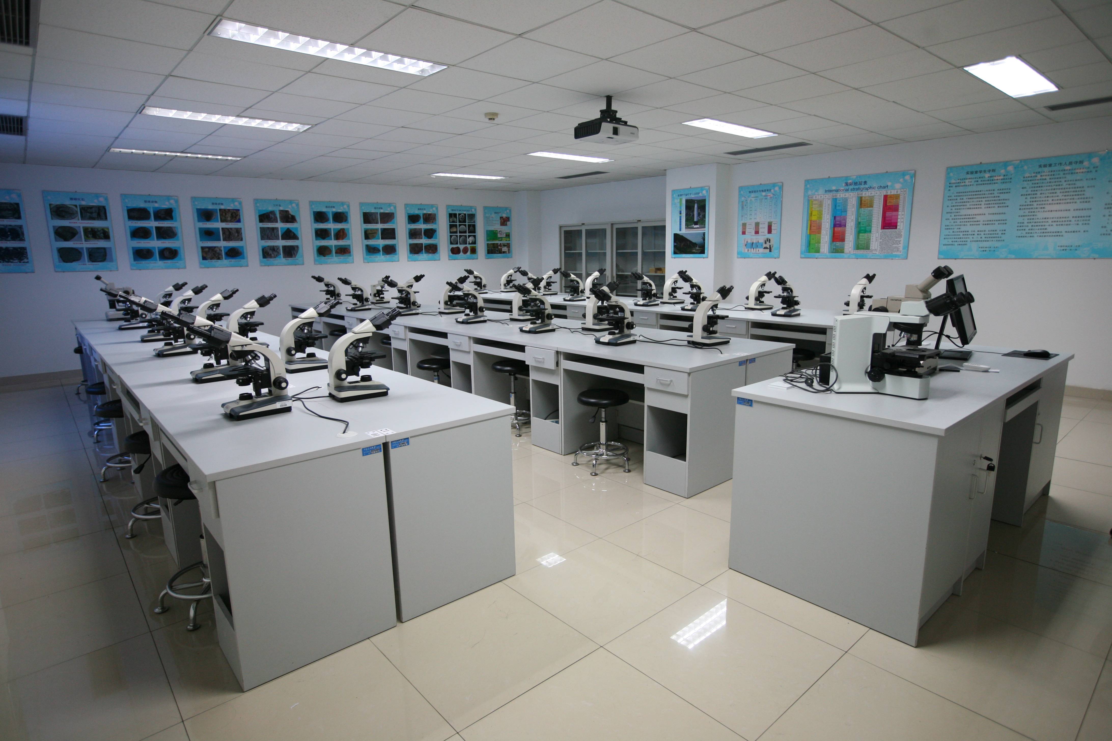 1009生物顯微互動實驗室.jpg